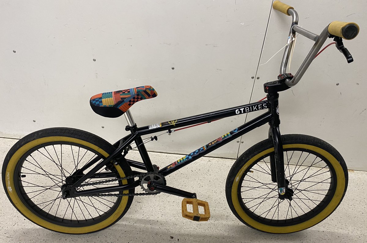 Do you recognize this GT BMX bike? It was found in the 800-block of Dunsmuir Road on July 9. 

If this bike belongs to you, please call the E-Comm Report Desk at 250-995-7654 ext. 1 and reference file #25-25763.