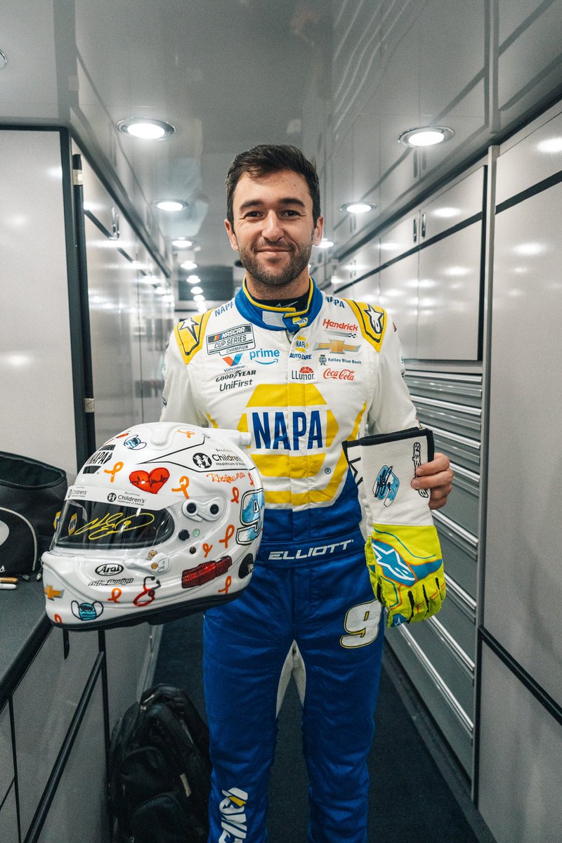 chaseelliott's tweet image. Today’s the last day of our #Desi9nToDrive program sweepstakes. And the last chance to enter to win a VIP Race Experience or my signed race-worn uniform from our Atlanta win
Sweepstakes closes tonight at 11:59 PM ET. Use code CHASE9 for bonus entries
🔗: tapkat.org/chase-elliott-…