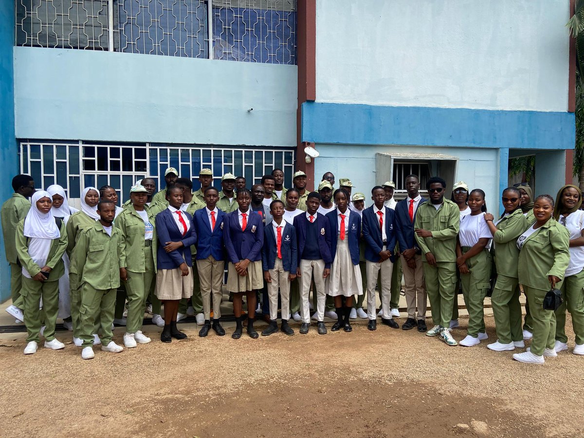 dodeel_cds_kad's tweet photo. Today, Through our School Adoption Program, we empowered young minds with essential digital literacy skills—equipping them with the knowledge and confidence to thrive in a tech-driven world. 🌍💻
#DigitalLiteracy  #EmpowerTheNextGen #MindTheGap #NITDA #CDSImpact https://t.co/iUWfR6b9s8