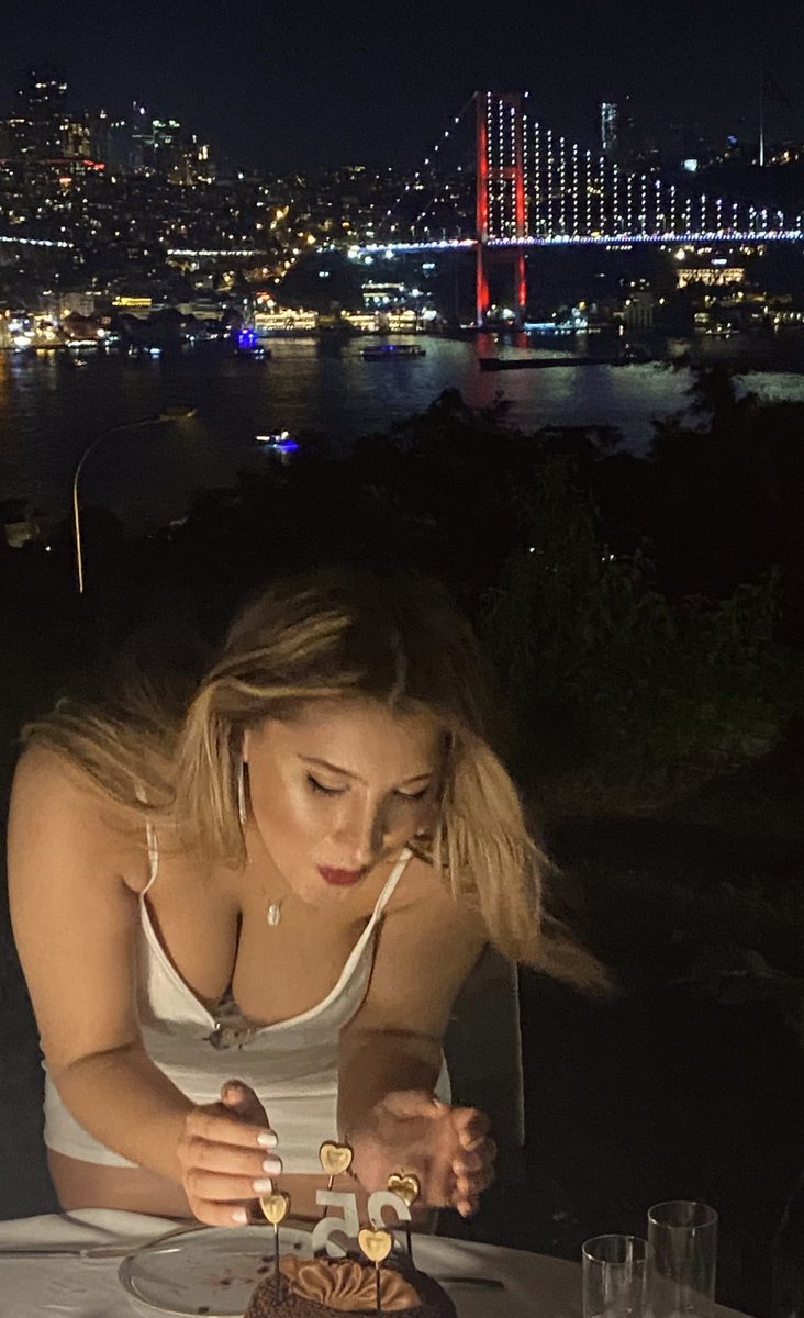 #25 🎂💖