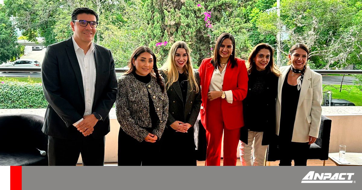 ANPACT, A.C. (@anpact) on Twitter photo Hoy en ANPACT se llevó a cabo el panel “Empresas que abren camino: aprendizajes en la contratación de mujeres conductoras del autotransporte”, como parte de las iniciativas #MujeresAutotransporte y #ConduceTuFuturo.
Moderado por <a href="/Virginia_Olalde/">Virginia Olalde López-Gavito</a>, Directora de Comercio Exterior y Hoy en ANPACT se llevó a cabo el panel “Empresas que abren camino: aprendizajes en la contratación de mujeres conductoras del autotransporte”, como parte de las iniciativas #MujeresAutotransporte y #ConduceTuFuturo.
Moderado por <a href="/Virginia_Olalde/">Virginia Olalde López-Gavito</a>, Directora de Comercio Exterior y