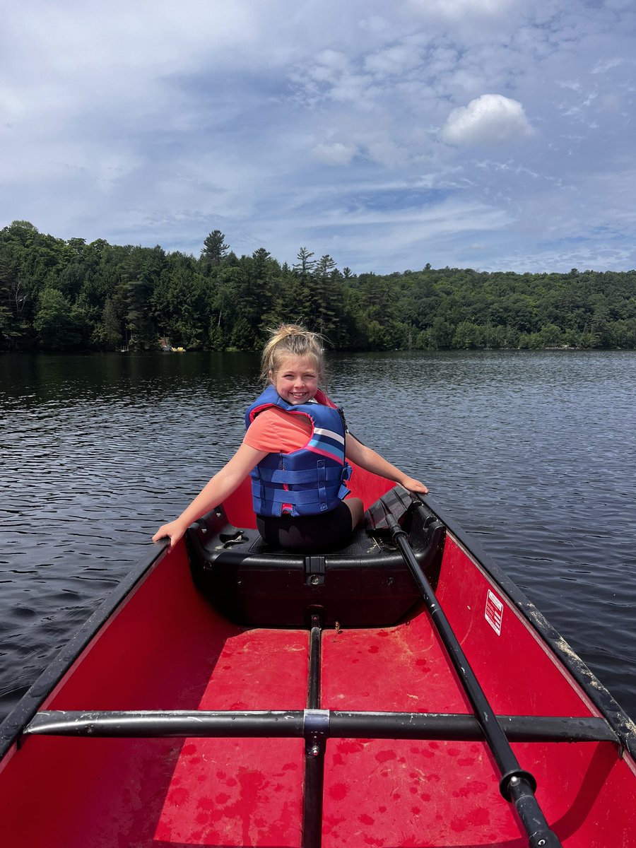 GGrinder33's tweet image. Sure glad I didn’t realize I had my phone on me until halfway out on the lake. This little princess asked to go out everyday with me.
Definitely made some core memories this week.