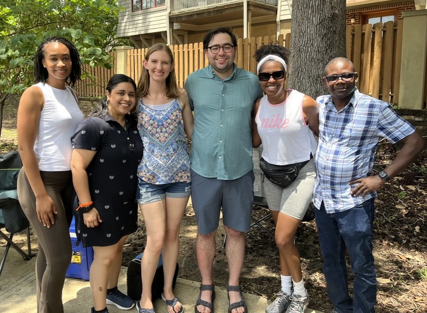 UABPathology's tweet image. We had so much fun welcoming our PGY1s to Birmingham with a picnic at Homewood Central Park! 💚