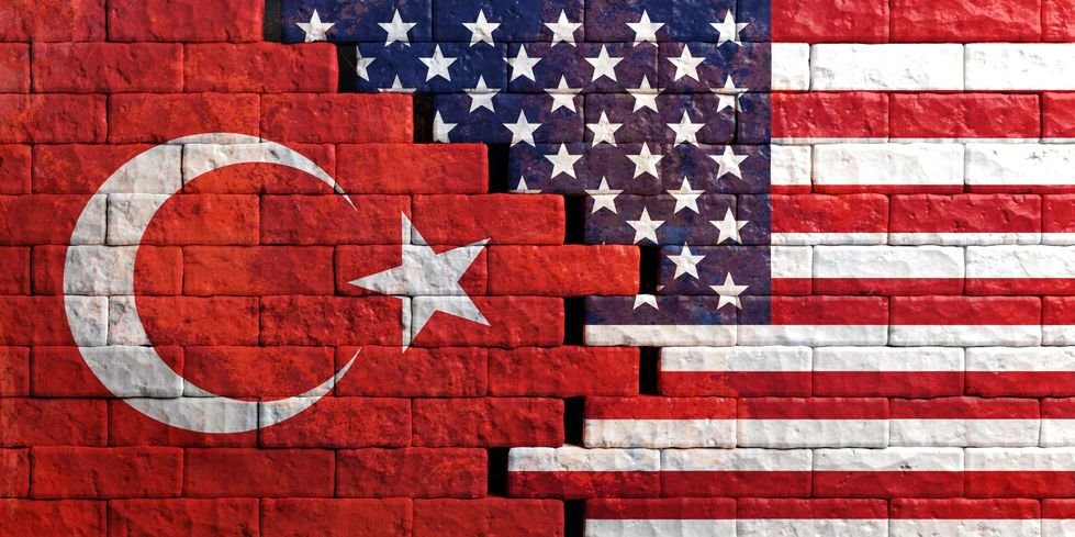Türkiye-ABD arasında CAATSA yaptırımlarının kaldırılmasına dair görüşmelerin sonuçlanmaya gittiği bildiriliyor.

Buna göre ABD, Türkiye'ye tüm yaptırımları kaldıracak.

F-35 savaş uçağının satışı onaylanacak. 

Türkiye, ABD'nin vergi dilimi en düşük uyguladığı ülkelerden olacak.