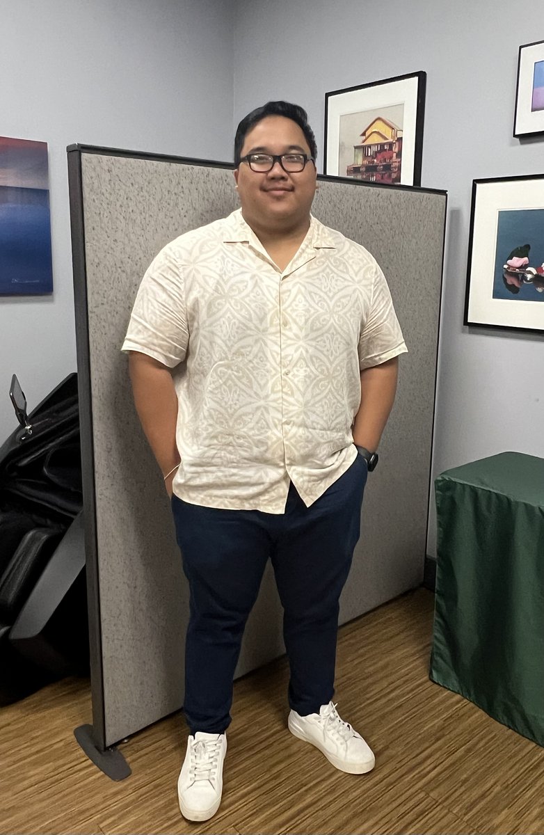 ProstatisFinan1's tweet image. 👗👔 Celebrating #FashionDay at #ProstatisFinancial... with more photos! 💛💚