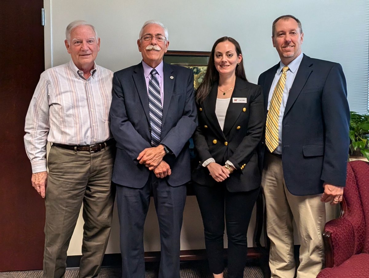 “Jennifer would be proud that Roane State has continued to support her commitment to learning and excellence through this endowment, but she would be prouder of the achievements and successes of the students who receive its awards.”

Terry Jordan-Henley and Ken Dungan recently