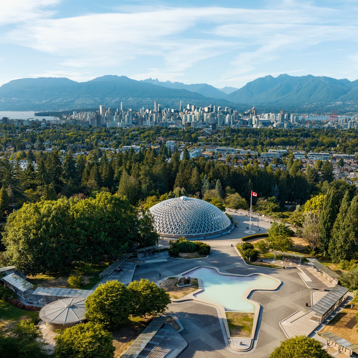 The view of the city from Queen Elizabeth Park is breathtaking 🏙️ Where's your favourite Vancouver viewpoint?

📸: John Ross Films

#VeryVancouver