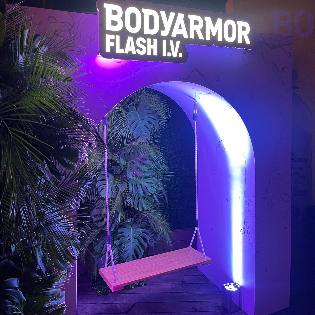 Built to shine — this illuminated arch swing photo op for Body Armor and <a href="/GritMktg/">gritmktg</a> made its mark at multiple events. Bold, interactive and made to capture the moment. 

#asvinc #ExperientialMarketing #CustomFabrication #BodyArmor #GritMktg