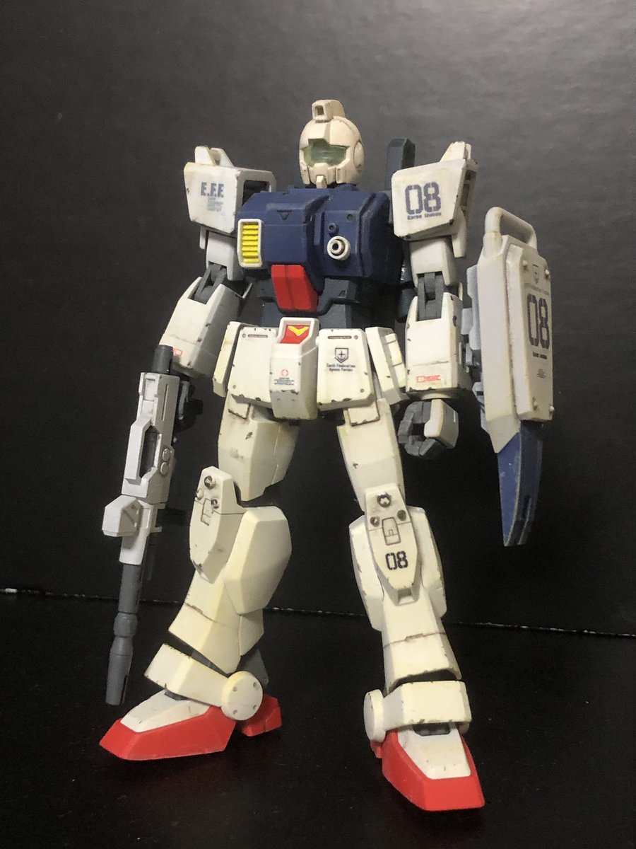 PiyoPiyojedi's tweet image. 合間モデリング。
昨日はジム&陸ガンの日(7月9日)だったので、
陸ガンジム頭を作りました。
頭はキットのブサイクじゃなく
陸ガンセットの頭を使用しています。
#ジムの日 #陸ガンの日 #陸戦ガンダムの日