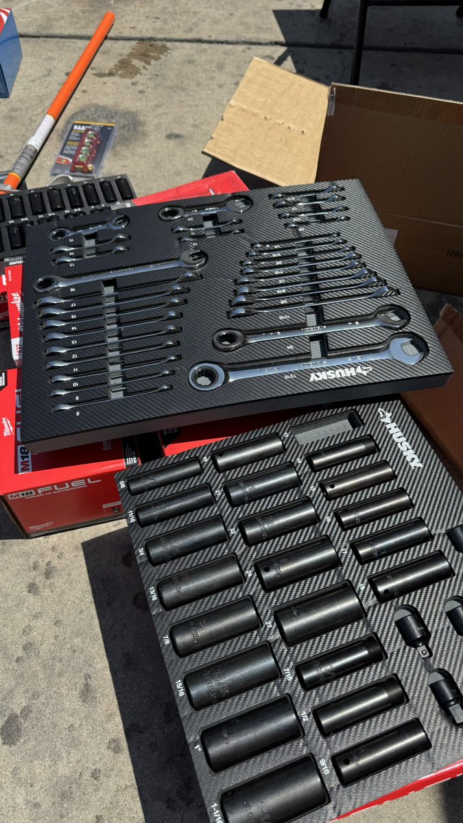 Responders1stLA's tweet photo. We helped secure new tools for @LAFD Fire Station 11and are still bringing in items from their grant request. Please apply for support towards your facility. Visit our website in the bio. https://t.co/m1bOAAwBna
