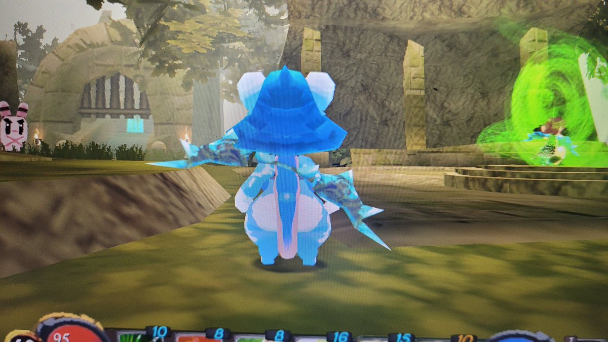 LuaLife5's tweet image. What do you think of my character Atlyss?