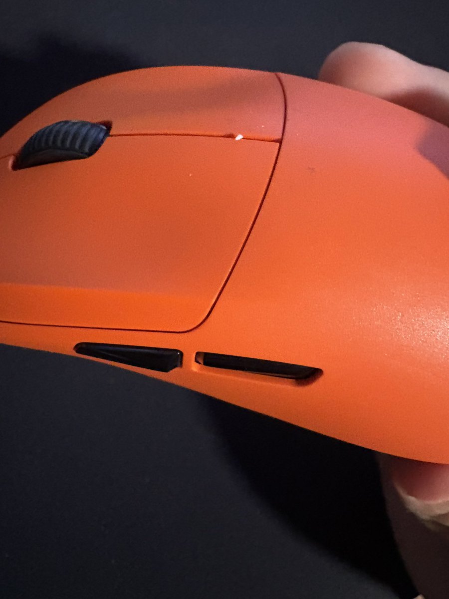 It’s been a week and the side button already caved in <a href="/FlickMice/">Flick</a> pls help