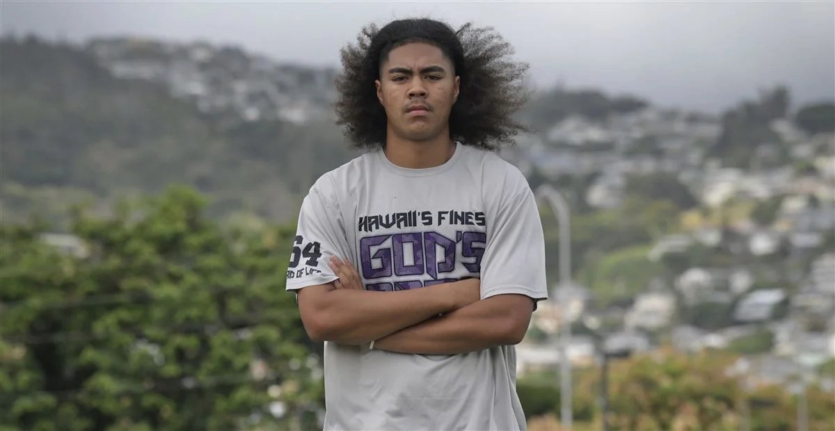The Warriors 4 Youth Lineman Summer Showcase concluded in Honolulu on Tuesday night and there was more recruiting info from Farrington HS 247sports.com/article/recrui…