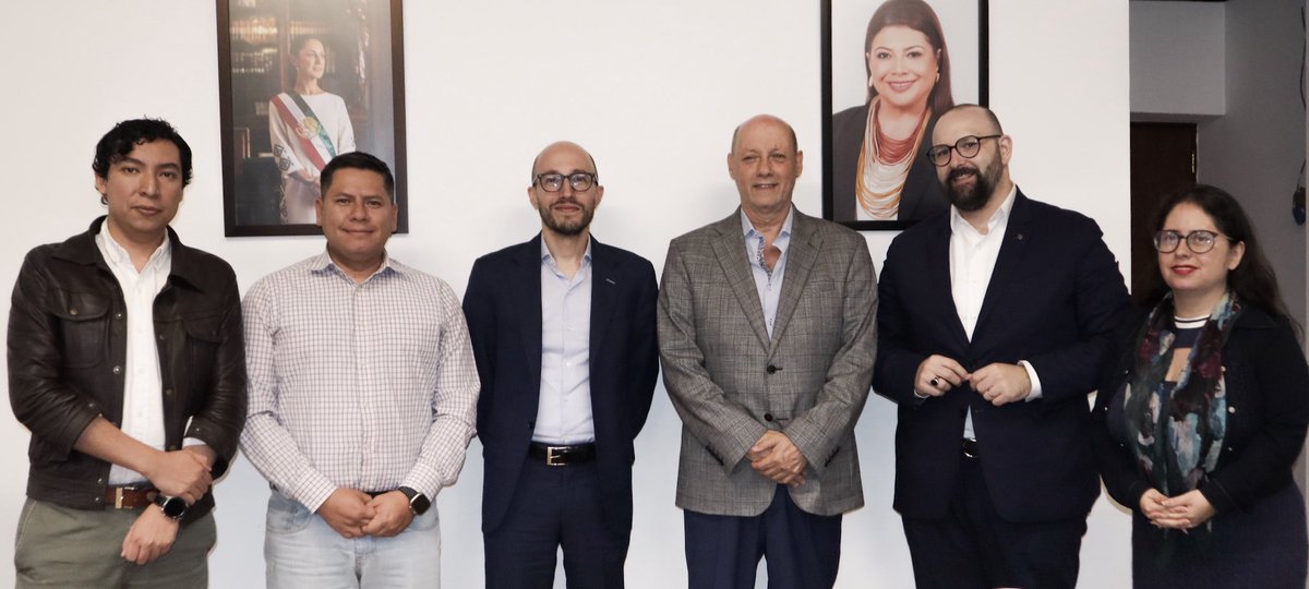 Carlos Mackinlay G. (@carlosmgturismo) on Twitter photo Esta mañana nos reunimos con el
C. Delegado de la Generalitat de Catalunya, <a href="/LleirDaban/">Lleïr Daban Hurtós</a>, sus compañeros de trabajo Carlos Rodríguez y Montserrat Iglesias, para conversar acerca de la Norma 26 y las buenas prácticas que de ella se podrían exportar a esa tan importante región Esta mañana nos reunimos con el
C. Delegado de la Generalitat de Catalunya, <a href="/LleirDaban/">Lleïr Daban Hurtós</a>, sus compañeros de trabajo Carlos Rodríguez y Montserrat Iglesias, para conversar acerca de la Norma 26 y las buenas prácticas que de ella se podrían exportar a esa tan importante región