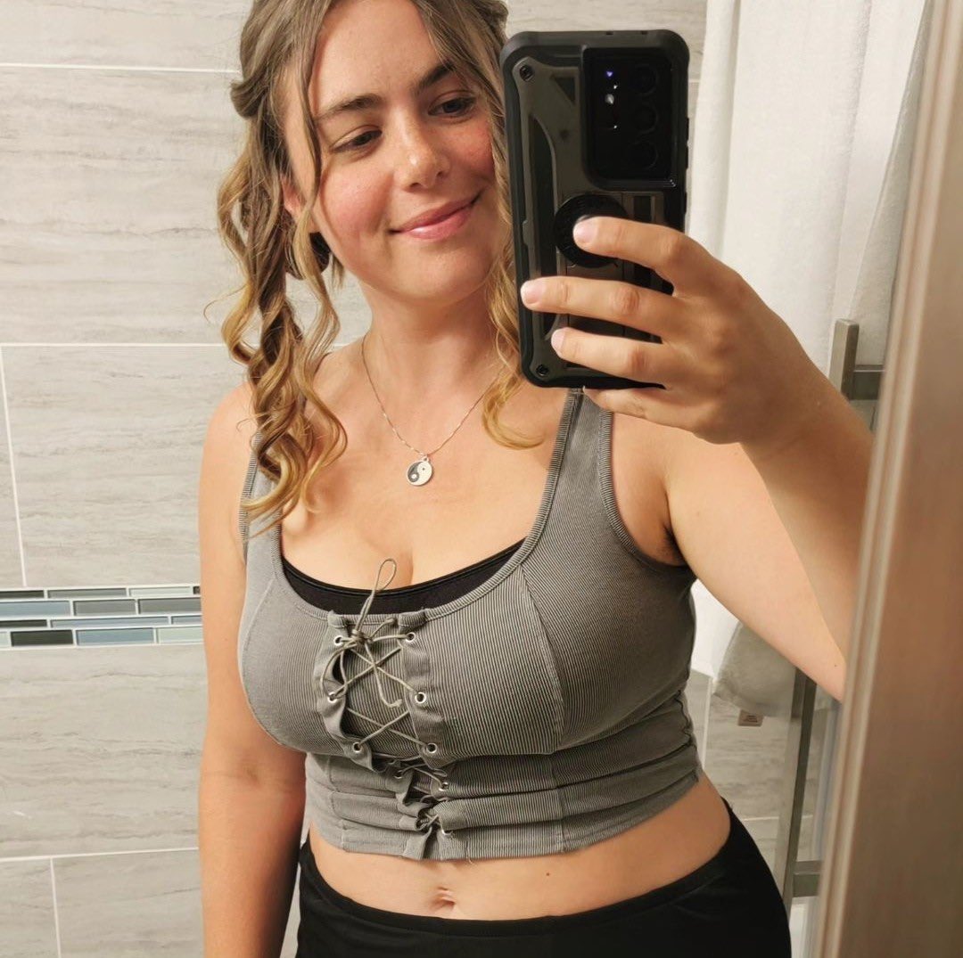 KinglyMary's tweet image. hi 🥰