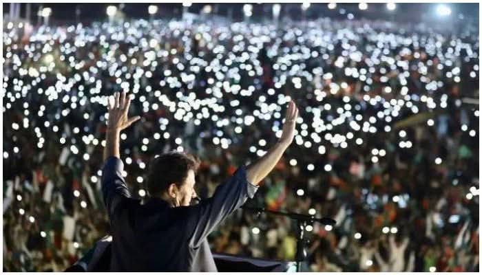 میری پیاری بہن نے اپنا یوٹیوب چینل شروع کیا ہے۔
آپ سب سے درخواست ہے کہ چینل کو سبسکرائب کریں۔
آپ کی سپورٹ اس کے لیے بہت قیمتی ہے! 🙏
[چینل کا لنک]
<a href="/ZonaishaRani/">🌹زونیشہ رانی ❣️ ᶦᵏᶠ</a>
#ہر_قدم_خان_کے_ساتھ
youtube.com/@zonaisha-g1n?…