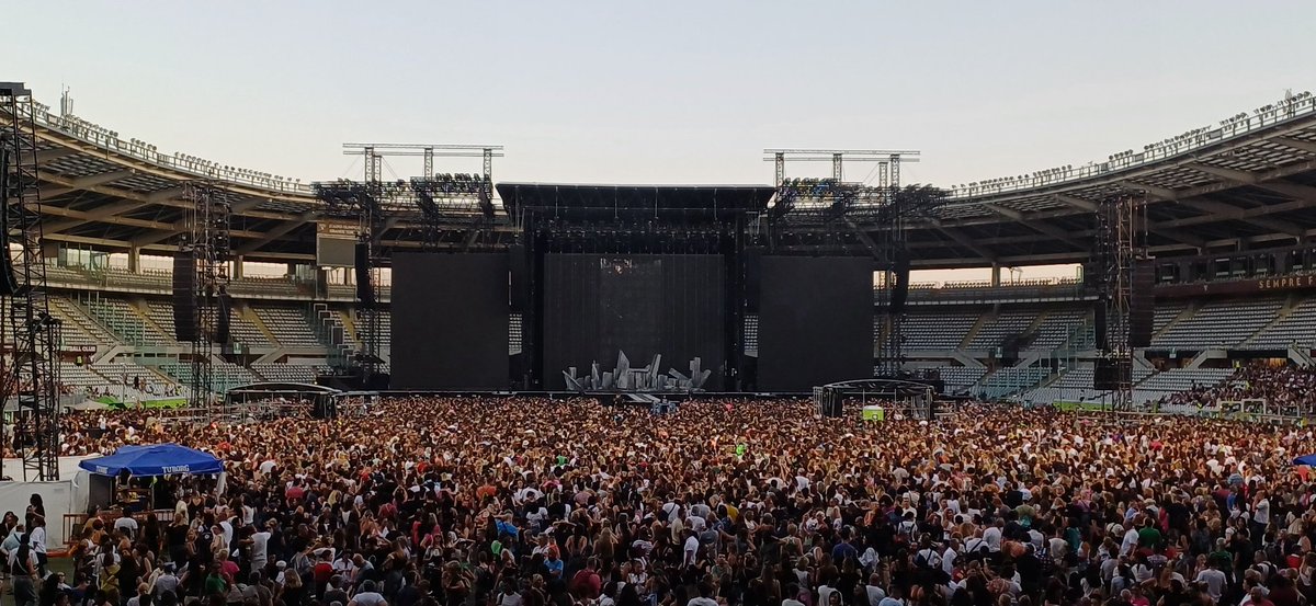 Aspettando <a href="/mengonimarco/">Marco Mengoni</a> 🥰