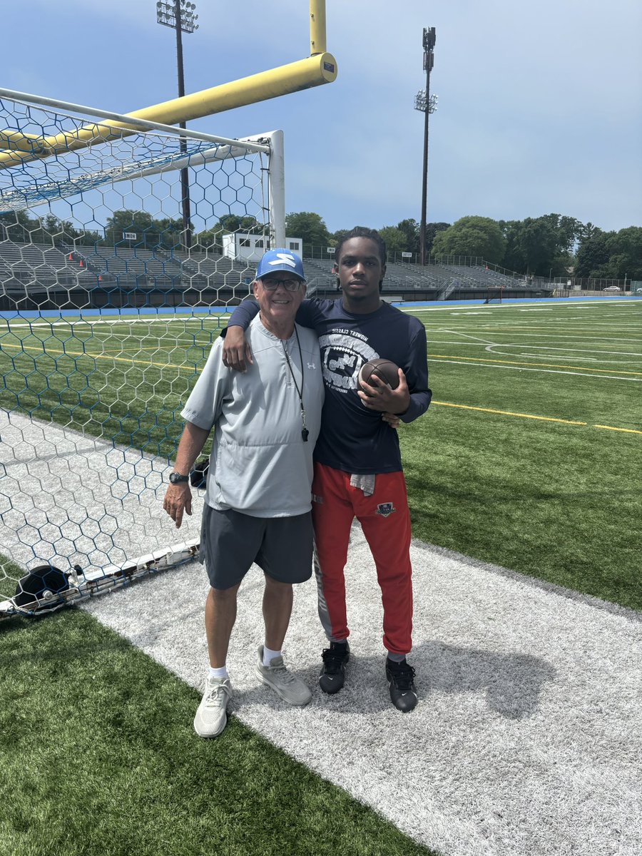 show1ime's tweet image. Great work today with a legendary QB trainer (Coach Z won 17 national titles!) Amazing camp held by @CoachAdamSmith. %1 each day !
@CoachRico15 @THESHOWfootball @B19Kamrath