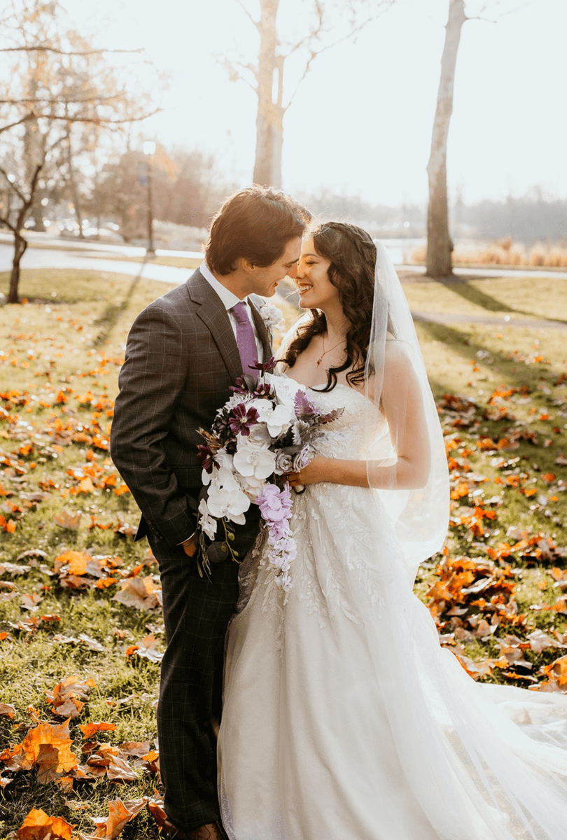 CatholicMatch's tweet photo. Katie joined #CatholicMatch before becoming Catholic. Brad messaged her right away—after their first video call, he said, “Mark your calendar, I’m going to marry her.” One year later, he did.
Read their full love story: https://t.co/lUIeG8qJXt https://t.co/SBLGcP5v6T
