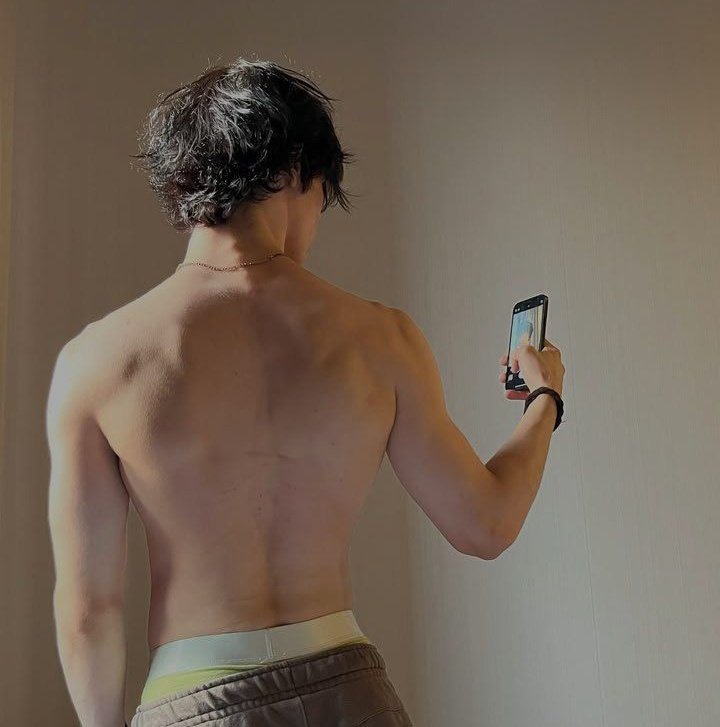 PAG0DE0U's tweet image. ㅤㅤ