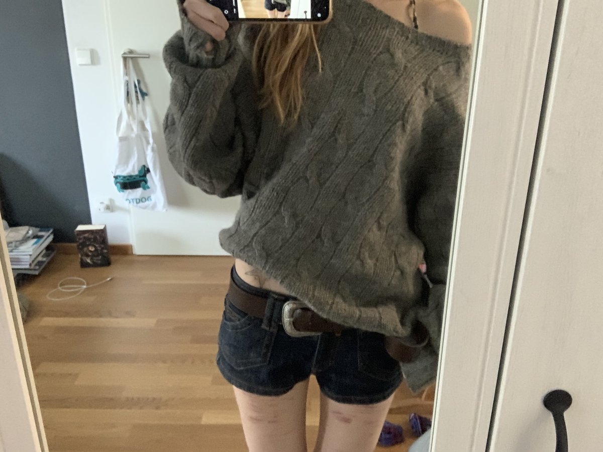 too bodycheck-y for the gram, but i lowkey cooked with the outfit here