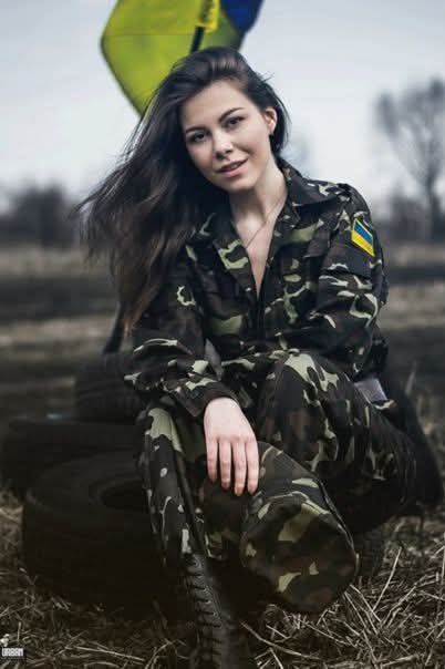 Can we get 5000 people to reply "I stand with Ukraine 🇺🇦"?

Yes or No?