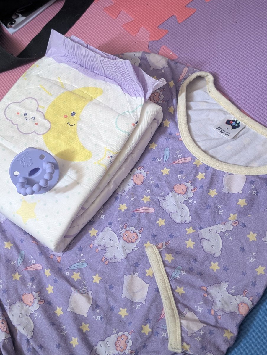 TinyCottontail_'s tweet photo. @PTDropouts dips are literally one of the softest and cutest on the market!! >, < defo in my top 5!
*
*
#ageregression #regression #abdl #noncom #permamid #abdlcommunity #abdlboy https://t.co/MqRV7ATSfu