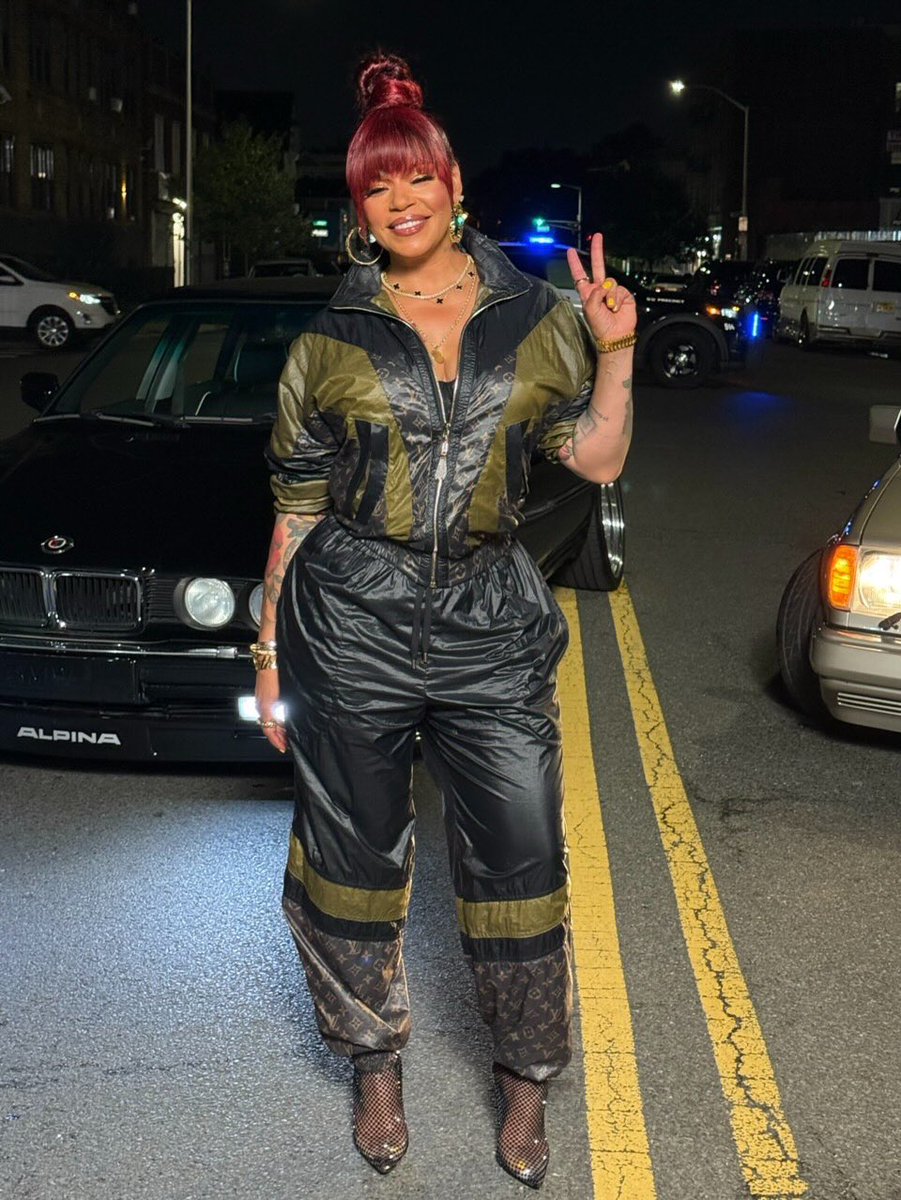 ActonEntUK's tweet image. Redman and Faith Evans teamed up in New Jersey to shoot the music video for “Hoodstar” off Muddy Waters Too. Kid Capri was also on set for this legendary link-up. 🔥🎥

#redman #faithevans #kidcapri #hiphop #rnb #newjersey