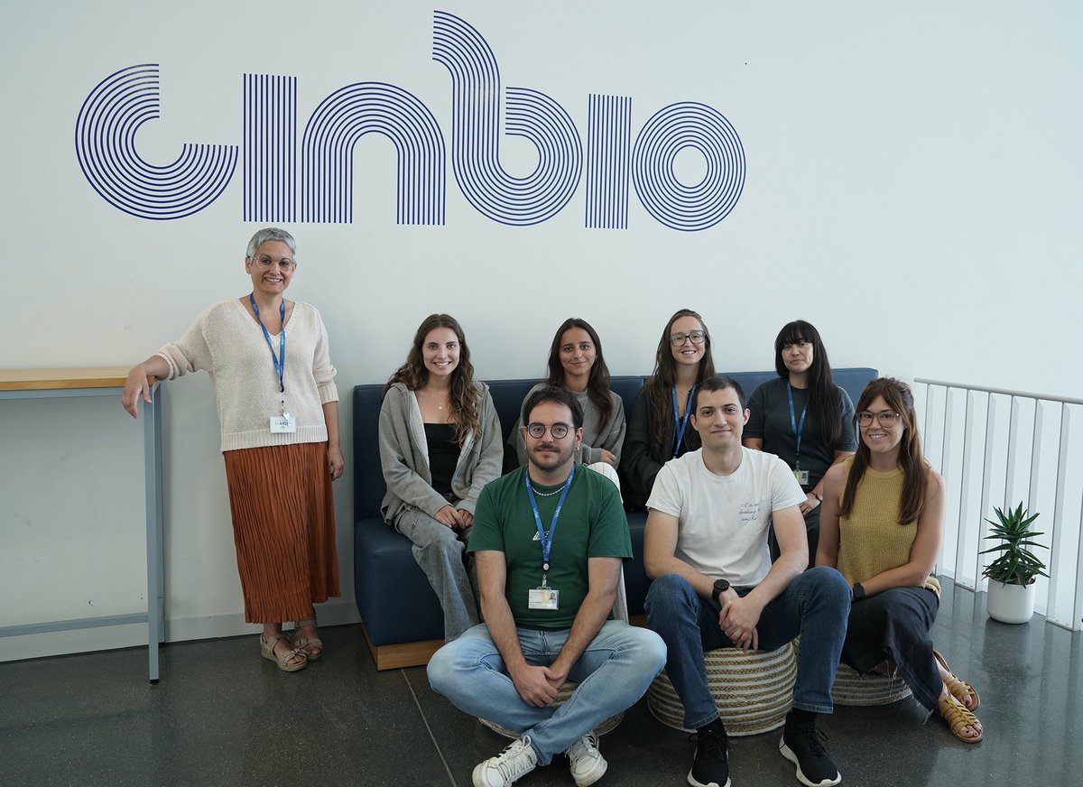 CINBIO (@cinbio_uvigo) on Twitter photo 📣 Persoal investigador do grupo #CellCOM do CINBIO identifica unha vulnerabilidade clave para vencer a resistencia de determinados cancros aos fármacos.
➡️ Liderado por <a href="/MariaDMayan/">Dr. María D. Mayán</a>, o estudo publicouse en <a href="/NatureComms/">Nature Communications</a>.
Máis ℹ en bit.ly/4eGxvT3
#teamCINBIO #EUFunds 📣 Persoal investigador do grupo #CellCOM do CINBIO identifica unha vulnerabilidade clave para vencer a resistencia de determinados cancros aos fármacos.
➡️ Liderado por <a href="/MariaDMayan/">Dr. María D. Mayán</a>, o estudo publicouse en <a href="/NatureComms/">Nature Communications</a>.
Máis ℹ en bit.ly/4eGxvT3
#teamCINBIO #EUFunds