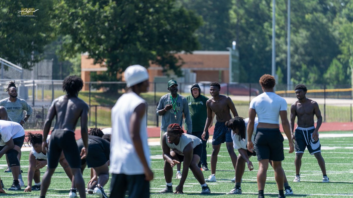Langston Hughes High School (@lhughesnews) on Twitter photo Panthers putting in Summer Work š¤
<a href="/Prin_LangstoHHS/">D L Stephens, Ed. D.</a> <a href="/LHughesSports/">LHHS Athletic Department</a> <a href="/dcleveland_06/">Demetrius Cleveland</a> Panthers putting in Summer Work š¤
<a href="/Prin_LangstoHHS/">D L Stephens, Ed. D.</a> <a href="/LHughesSports/">LHHS Athletic Department</a> <a href="/dcleveland_06/">Demetrius Cleveland</a>