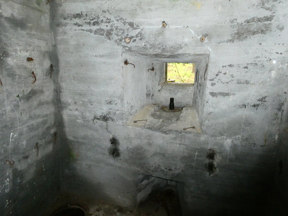 half__watt's tweet image. Ruinous machine-gun position and throughflow valve used to cool off the barrel