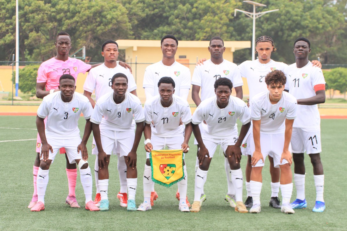 Joan Ajavon (dorsal 28), que aquesta temporada ha jugat al juvenil A de l'<a href="/EFGava/">Escola Futbol Gavà</a>, convocat per la Copa UFOA U20 amb la selecció de Togo