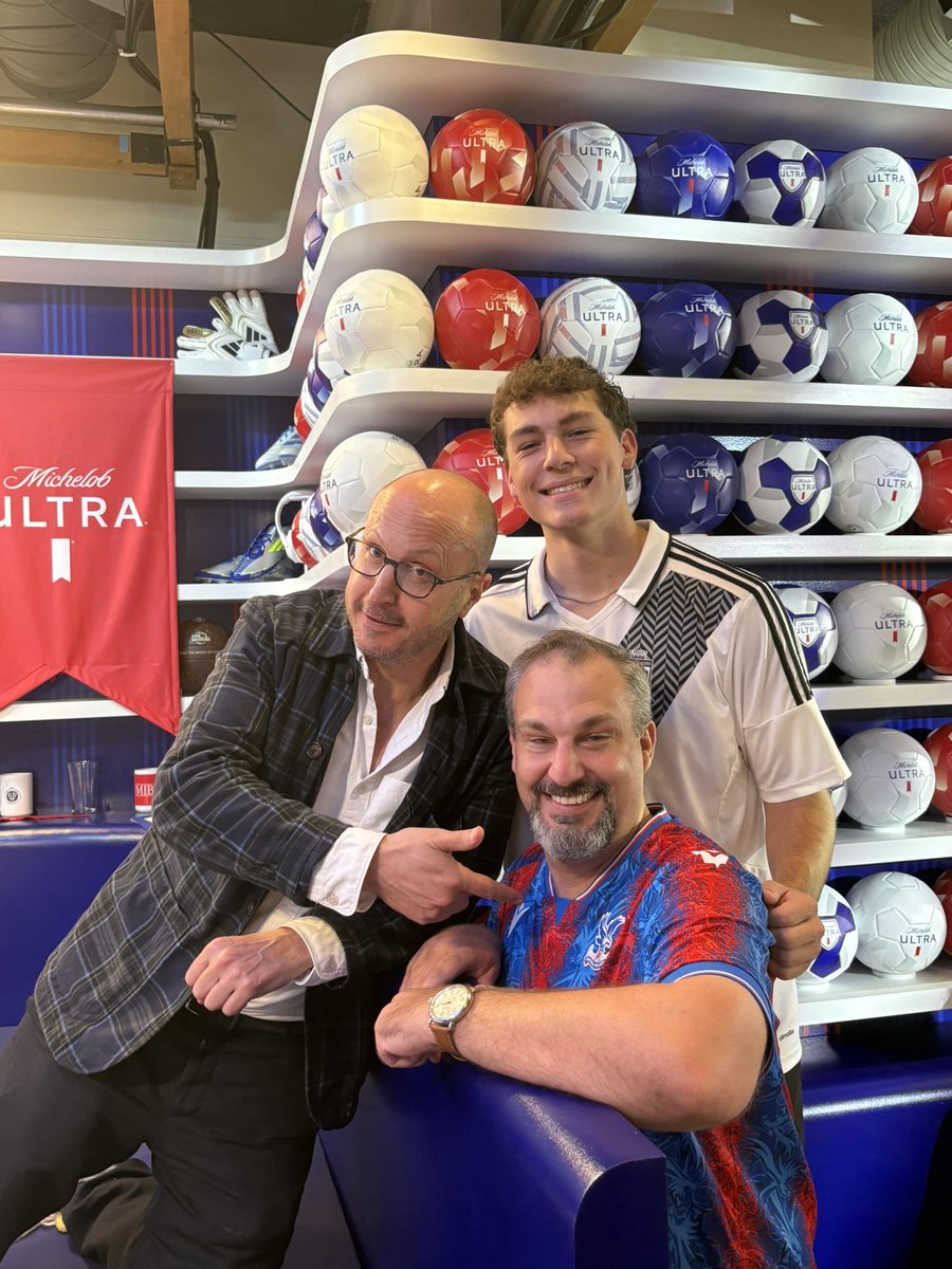 Sammymos34's tweet photo. Palace winning the FA Cup and raising my first, third  @MichelobULTRA with Rog @MenInBlazers at the #pitchsideclub…courage! https://t.co/Wj7E4oJ2lC