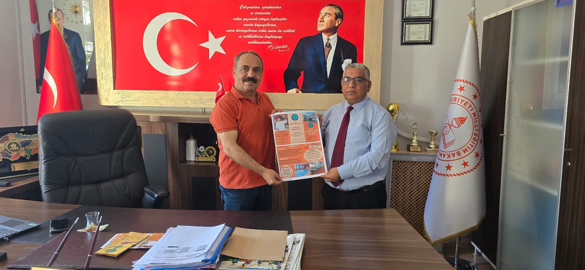 KULU MEM'DEN YUNAK MEM'E ZİYARET
yunak.meb.gov.tr/www/kulu-memde…
Kulu İlçe Milli Eğitim Müdürlüğü'nden bir heyet Yunak İlçe Milli Eğitim Müdürlüğü'nü ziyaret etti.