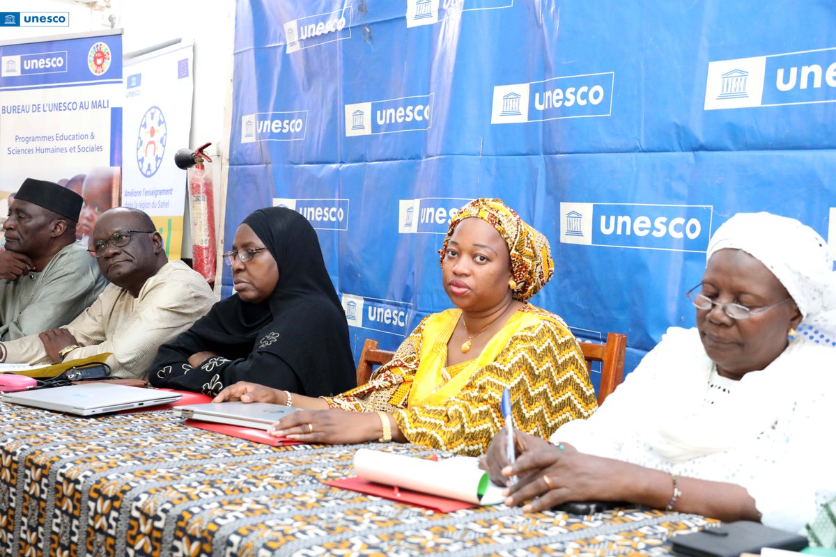 UNESCO MALI (@unescobamako) on Twitter photo 📍 À #Ségou, du 08 au 13 juillet 2025, le #MEN et <a href="/UnescoBamako/">UNESCO MALI</a> organisent un atelier de stabilisation et de validation technique du nouveau document de la politique nationale de scolarisation des #filles au Mali. Atelier présidé par Mme Bodo Soumaré, CT #Genre du MEN. #SCOFI 1/2 📍 À #Ségou, du 08 au 13 juillet 2025, le #MEN et <a href="/UnescoBamako/">UNESCO MALI</a> organisent un atelier de stabilisation et de validation technique du nouveau document de la politique nationale de scolarisation des #filles au Mali. Atelier présidé par Mme Bodo Soumaré, CT #Genre du MEN. #SCOFI 1/2