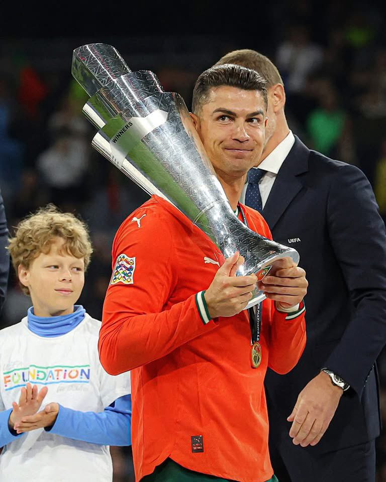 لتذكير كرة القدم انتهت 8 يونيو