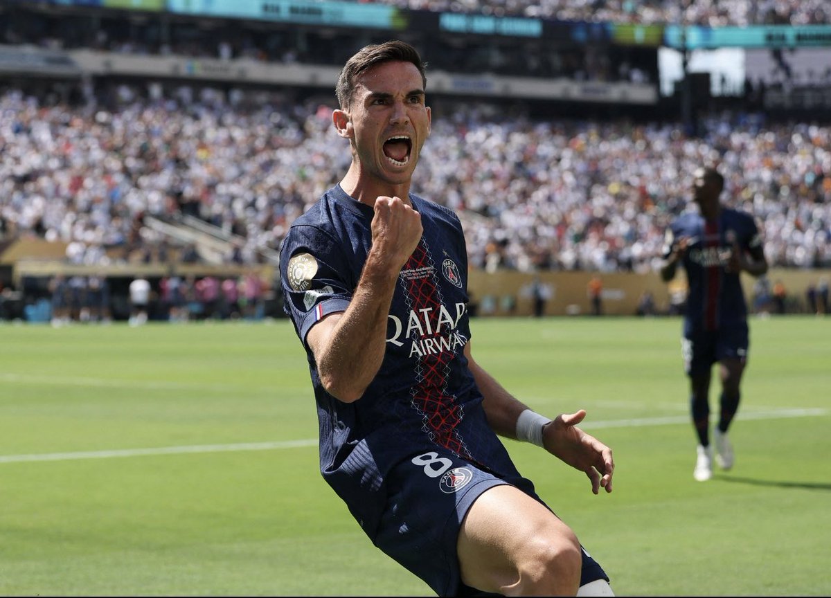 De la temporada de este chaval no hablamos no ???
Aaaiiii si jugases en el Mandril,no me quiero imaginar la presión de la prensa por darte el balón de oro 
De locos lo tuyo <a href="/FabianRP52/">Fabián Ruiz</a> 
Cuanto me alegra todo lo bueno que te pase 
Siempre serás uno di noi 💚🫶🏻