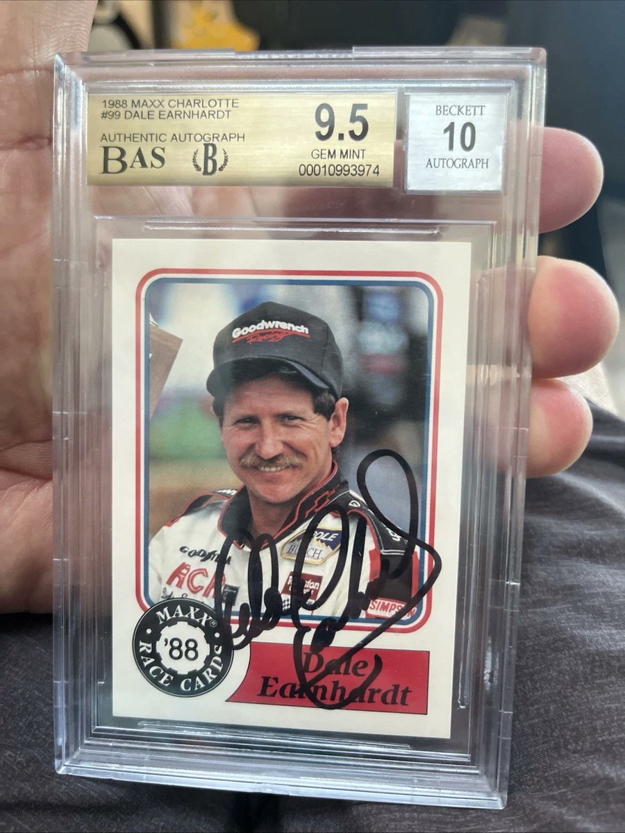 Starting At 9:20 PM EST - End Of Auction Watch Party For The 1988 Maxx Signed Dale Earnhardt. youtube.com/live/AwxmX3spM…