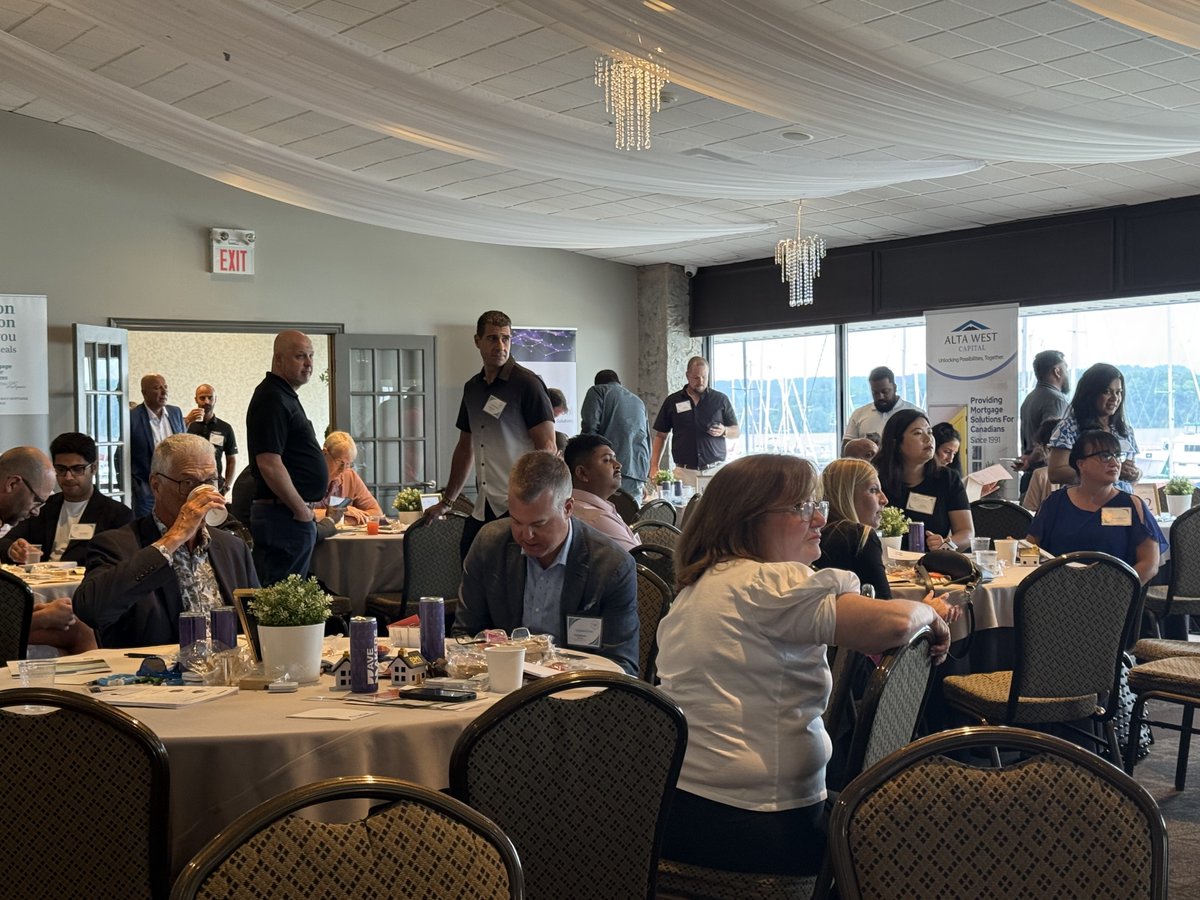 Farm Lending Canada (@farmlendingcan) on Twitter photo 🤝 SWLA Speed Networking Breakfast
Great morning connecting with brokers & agents through fast-paced table rotations!
Stephen Watton, VP Biz Dev <a href="/FarmLendingCAN/">Farm Lending Canada</a>, shared insights on rural res & hobby farm lending 🏡🚜
#FarmLending #SWLA #Networking #RuralLending #MortgagePros 🤝 SWLA Speed Networking Breakfast
Great morning connecting with brokers & agents through fast-paced table rotations!
Stephen Watton, VP Biz Dev <a href="/FarmLendingCAN/">Farm Lending Canada</a>, shared insights on rural res & hobby farm lending 🏡🚜
#FarmLending #SWLA #Networking #RuralLending #MortgagePros