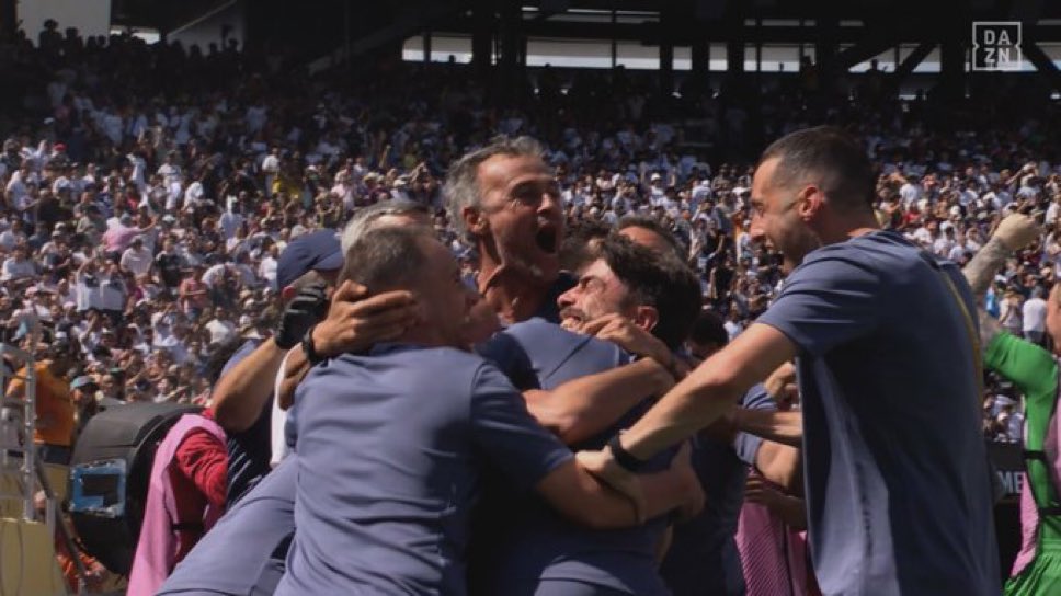 ولدنا لويس انريكي يدعس المنفوخ الونسو💙❤️