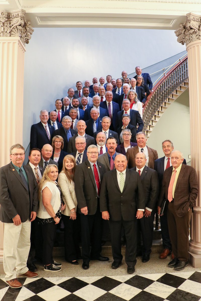 WIFarmBureau's tweet image. WFBF President Olson joined AFBF President @ZippyDuvall at the White House today. State Presidents from across the country met with @SecRollins and @epaleezeldin to discuss issues impacting rural America.