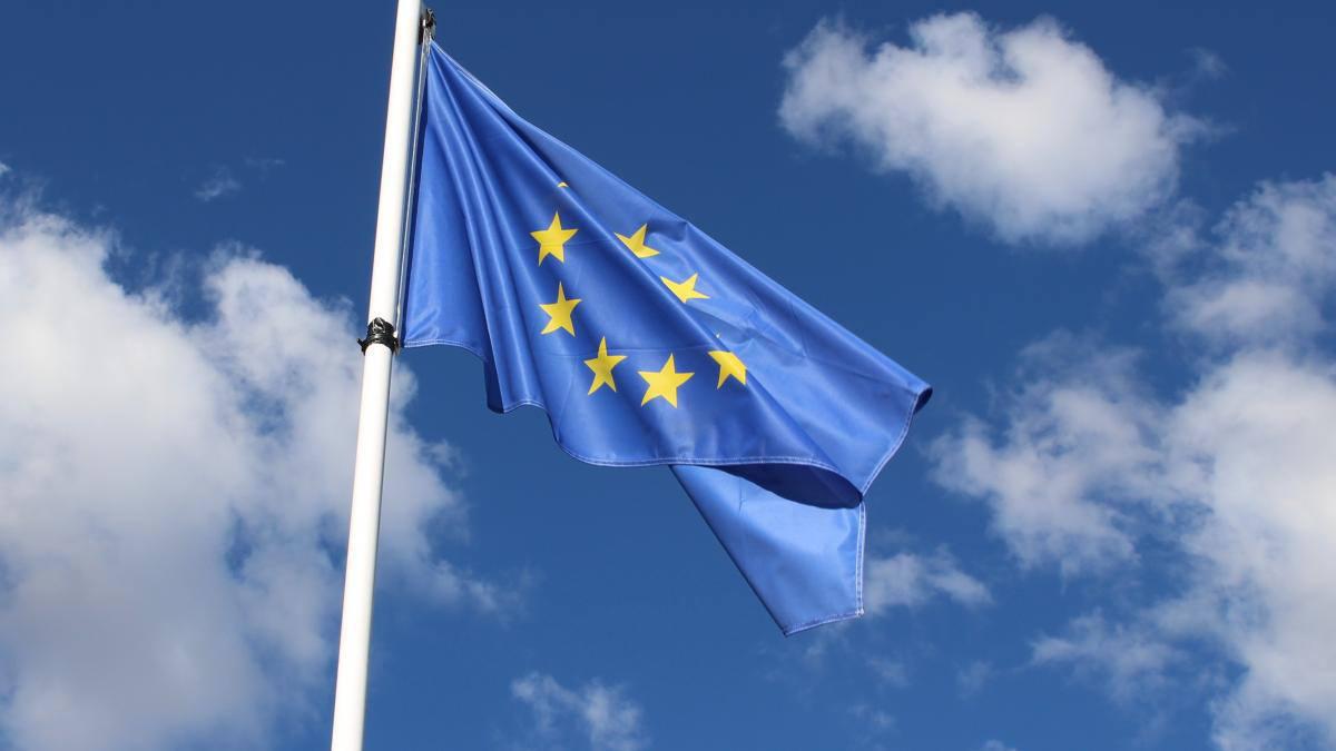 nexta_tv's tweet image. The European Commission is urging EU countries to create stockpiles of strategic raw materials in case of war.

The recommendations from Brussels highlight the need to store not only food and medicine but also critical raw materials, spare parts for infrastructure, and nuclear…