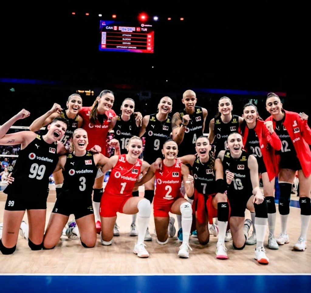 En çok dikkatimi çeken şey ise hepsinin çok neşeli ve mutlu olması
Harikasınız kızlar ❤️🇹🇷💫✨

#FileninSultanları