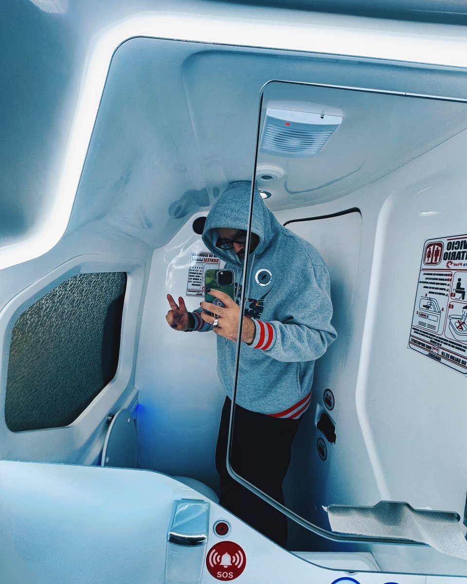 mido 1.92m pero este baño mide 1.10m de dignidad