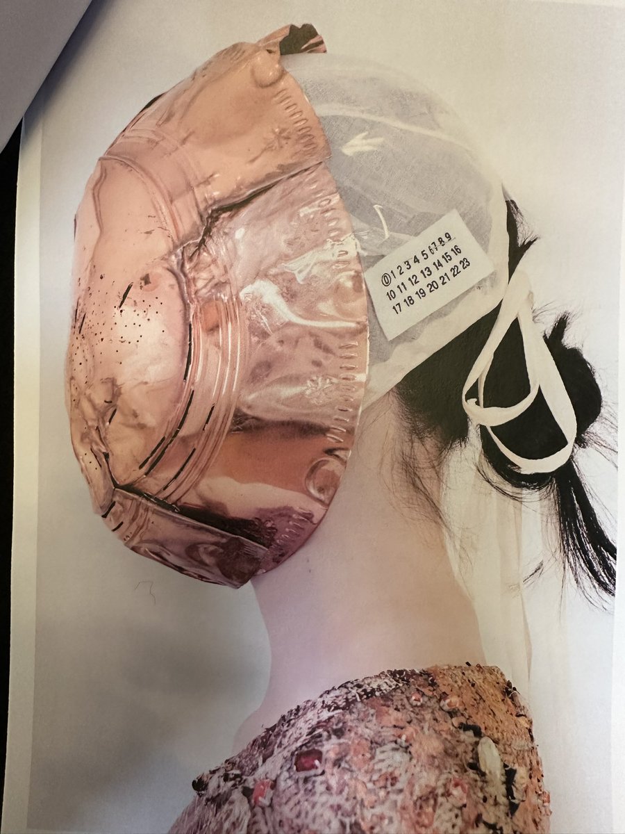 ZavikJr's tweet image. Details of my mask. it’s made of copper and yes you can see in that