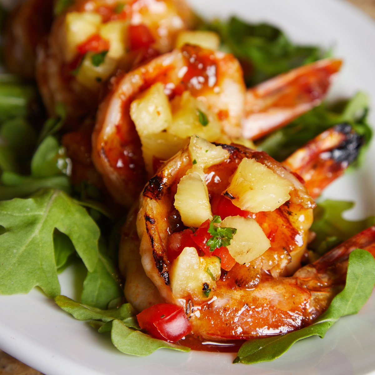 #HappyHourSpecials: Enjoy the Lounge at LeMont Happy Hour Specials on Tuesdays, Wednesdays and Thursdays from 5:00 p.m. to 7:00 p.m. 25% OFF Signature Drinks &amp; Appetizers on the Lounge at LeMont menu. Join us for drinks, appetizers and conversation.

lemontpittsburgh.com/lounge.