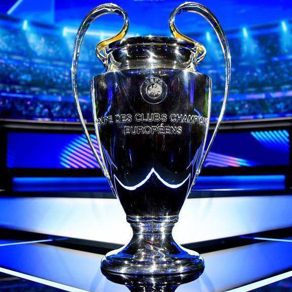 USMinsights's tweet photo. 🚨 ⚽️ Big UCL shake-up from 2025/26! No more draws to decide 2nd leg advantage in knockouts 👀

🏆 Now it’s earned in the league phase:

🥇Top 2 teams = 2nd leg at home all the way
🥉3rd & 4th = 2nd leg at home (R16 + QF)
5th–8th = 2nd leg at home (R16 only)

🔥 Eliminate a Top 4 team? You inherit their home-leg perks!

Applies to Europa & Conference League too. 

#UCL #UEFA #FootballNews #RealMadrid #PSGRMA