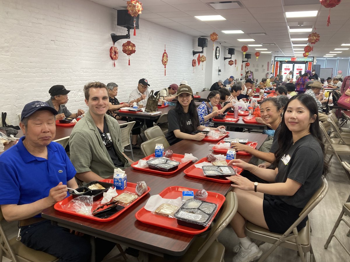 NYCAging's tweet image. Deloitte’s #ImpactDay brought energy and warmth to @cpc_nyc's Chinatown Older Adult Center! 🎉 Volunteers and older adults shared games, conversations, and meaningful moments. It was a reminder that compassion and connection create lasting memories across generations. 💛