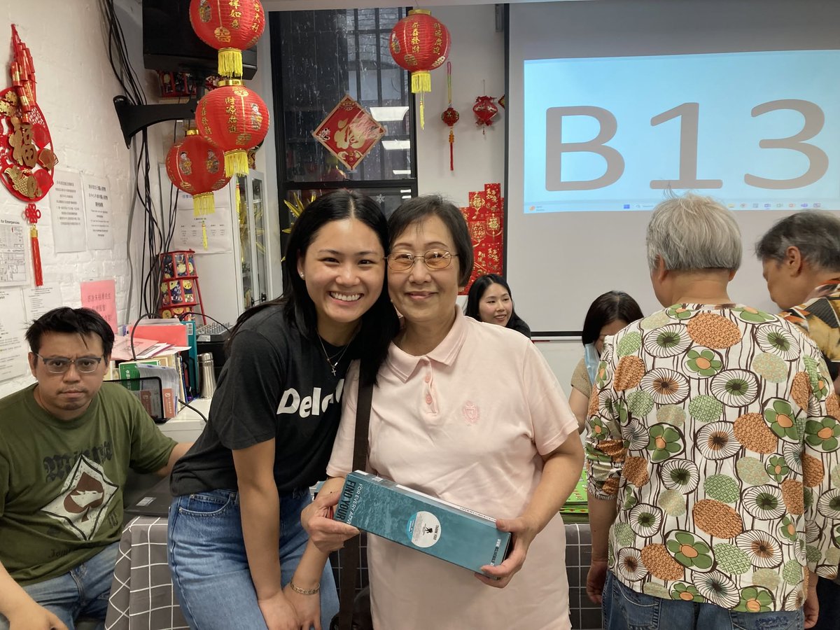 NYCAging's tweet image. Deloitte’s #ImpactDay brought energy and warmth to @cpc_nyc's Chinatown Older Adult Center! 🎉 Volunteers and older adults shared games, conversations, and meaningful moments. It was a reminder that compassion and connection create lasting memories across generations. 💛