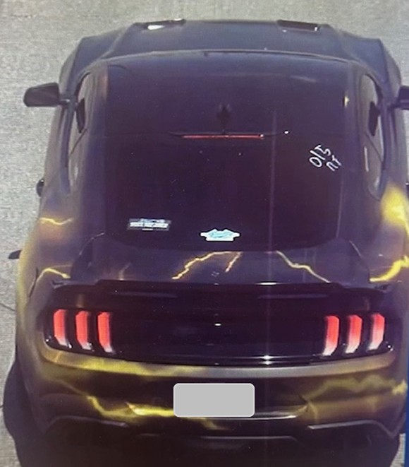 HCTRA's tweet image. Everyone deserves a safe and fair ride, and HCTRA's Toll Road Deputies are making sure of it. ✅ Recently, two people were arrested for using devices to hide or alter their license plates, which is a violation of state law and can lead to misdemeanor or even felony charges. 🚓